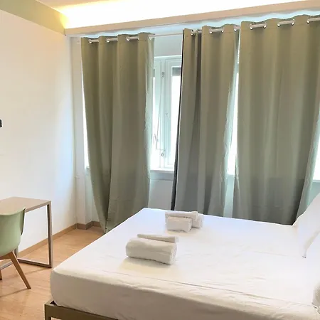 아파트 Duomo Penthouse - Luxury Collection - Private Floor Near The Cathedral