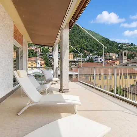 Duomo Penthouse - Luxury Collection - Private Floor Near The Cathedral 아파트