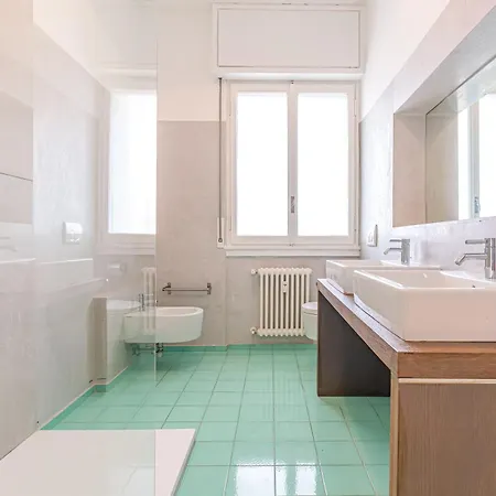 Duomo Penthouse - Luxury Collection - Private Floor Near The Cathedral * 코모
