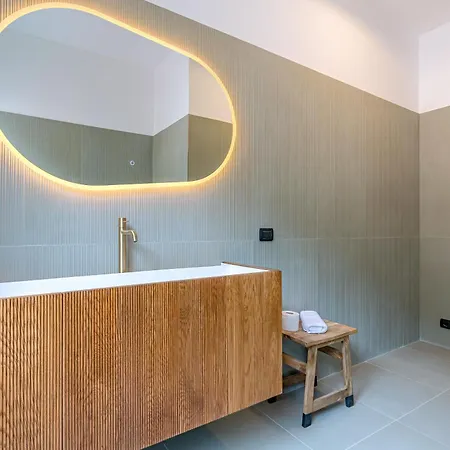 아파트 Duomo Penthouse - Luxury Collection - Private Floor Near The Cathedral 코모